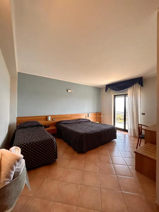 Hotel Lachea Aci Trezza