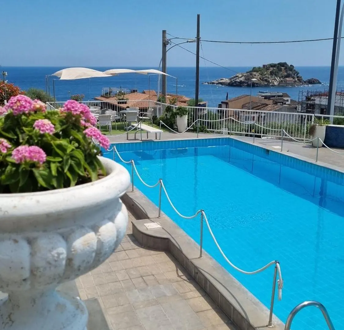 Hotel Lachea Aci Trezza